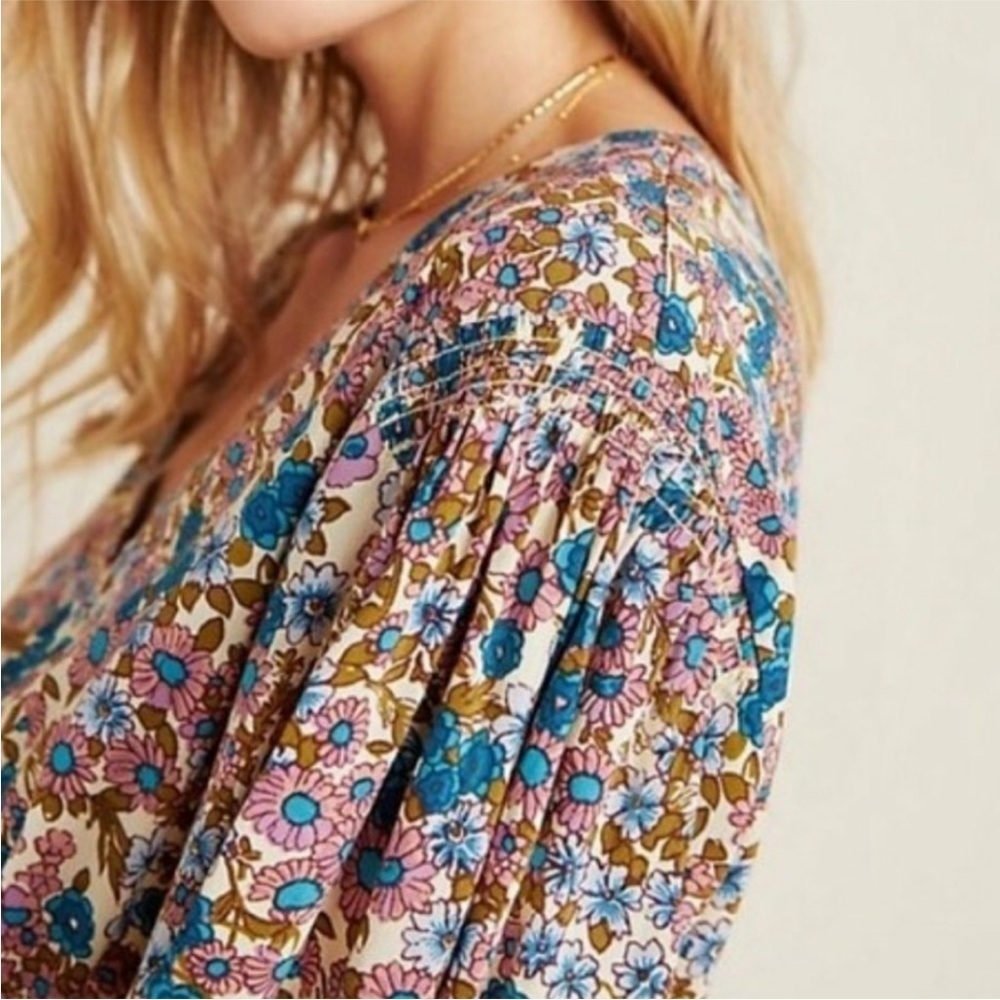 Anthropologie Maeve Odette Smocked
Floral Blouse S - Picture 3 of 10
